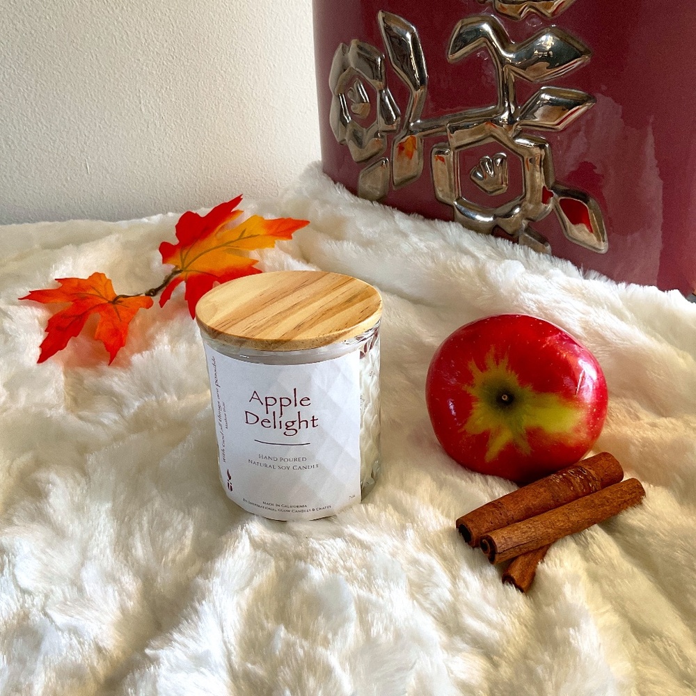 Hand poured candle made with all natural soy wax.